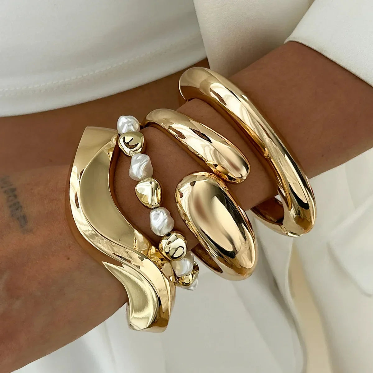 Scarlett | Bangles and Rings