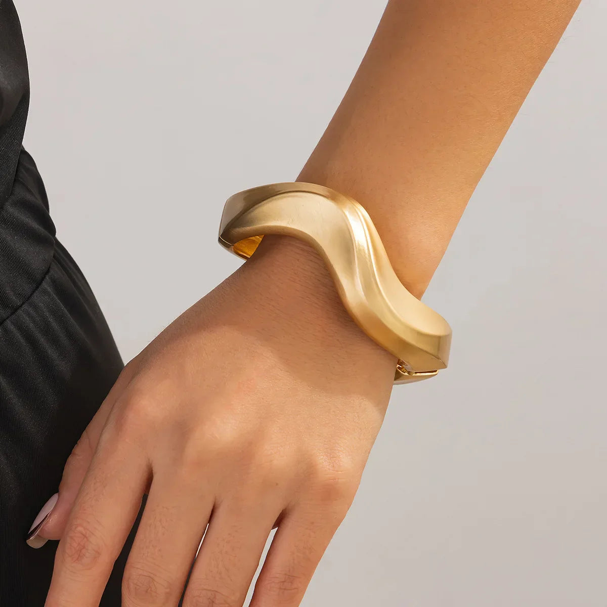 Scarlett | Bangles and Rings