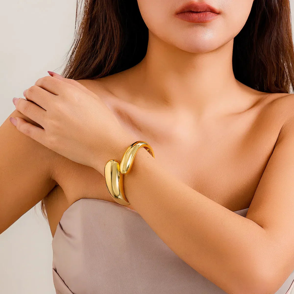 Scarlett | Bangles and Rings